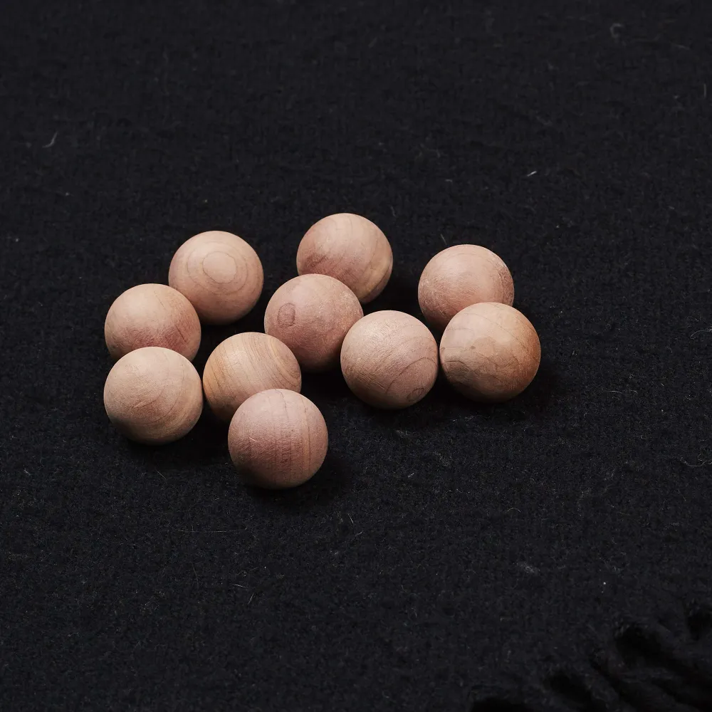 Bazar Malin|* 24 Billes Bois Cedre